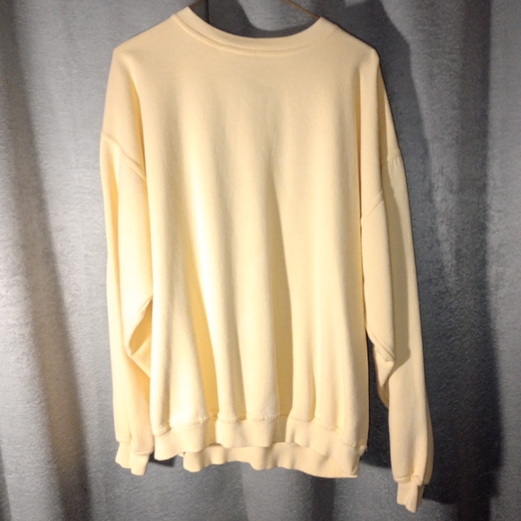 3 Vintage Sweatshirts - Picture 6 of 10